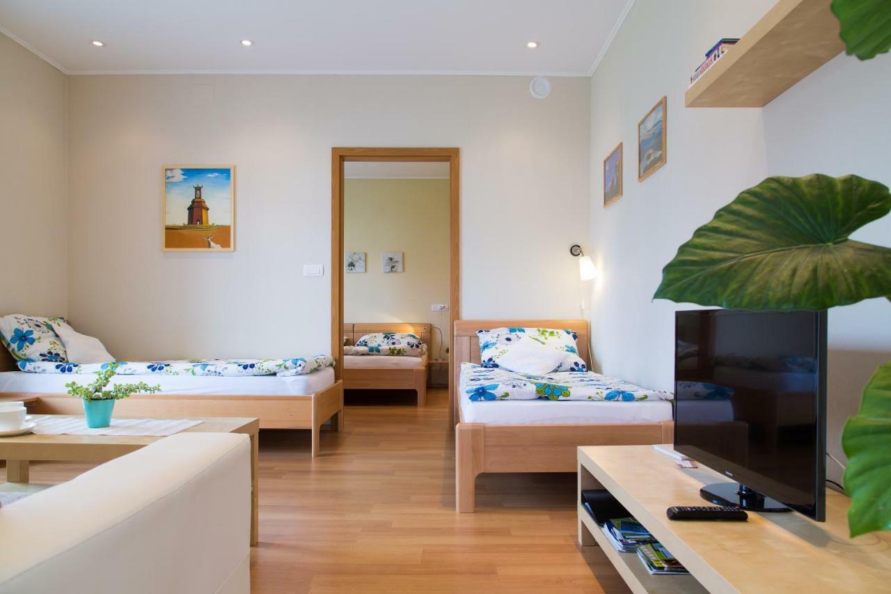 Apartmaji Koman *